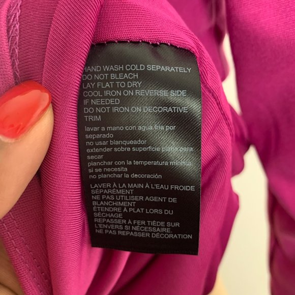 BEBE Women's Size Small Pink V Neck Body Contoured Fitted Dress - Picture 7 of 13